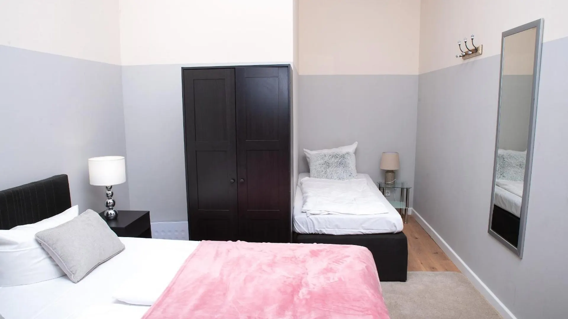 Big 4Rooms Central City Apartment Kurfuerstendamm Berlin